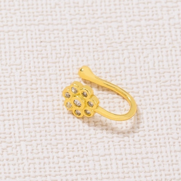Gold Tone Rhinestone Encrusted Flower Bling Bling Nose Ring - Picture 3 of 5